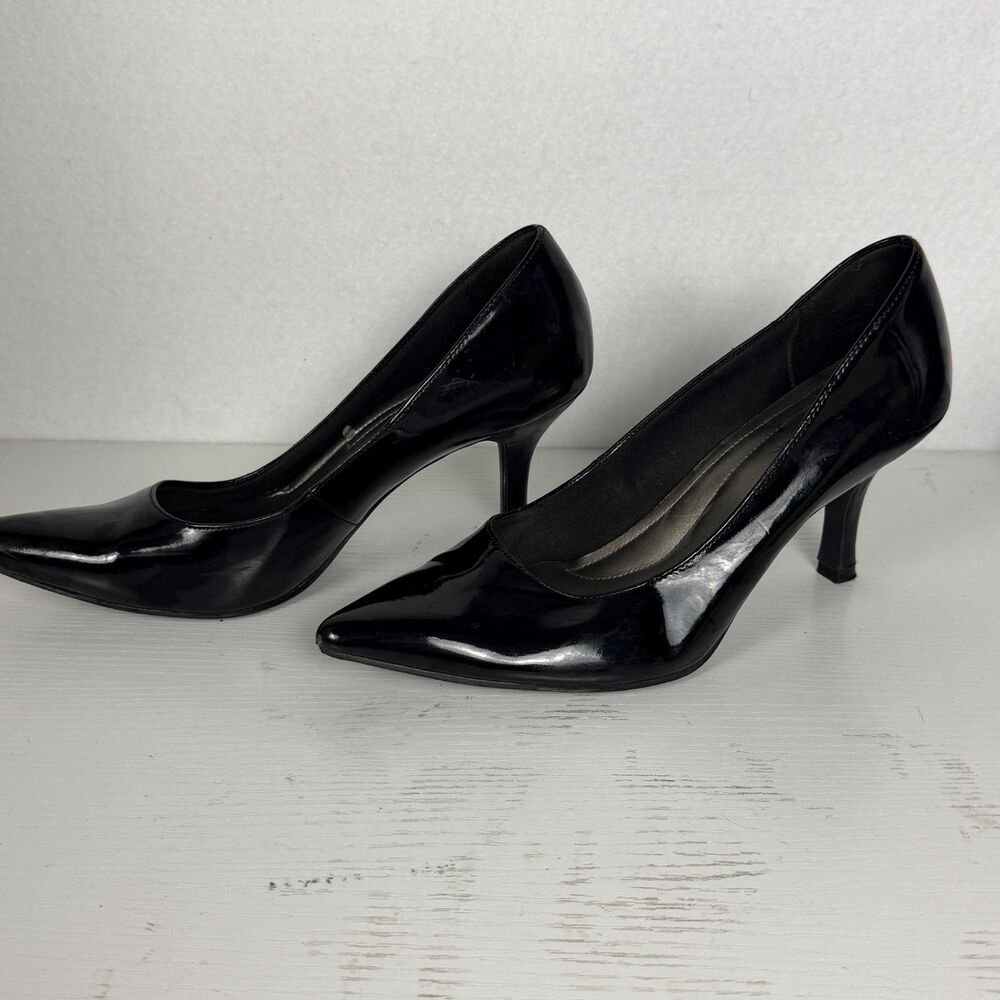 Comfort Plus by Predictions Women’s 7.5 Black Patent Pointed Toe Pumps Heels